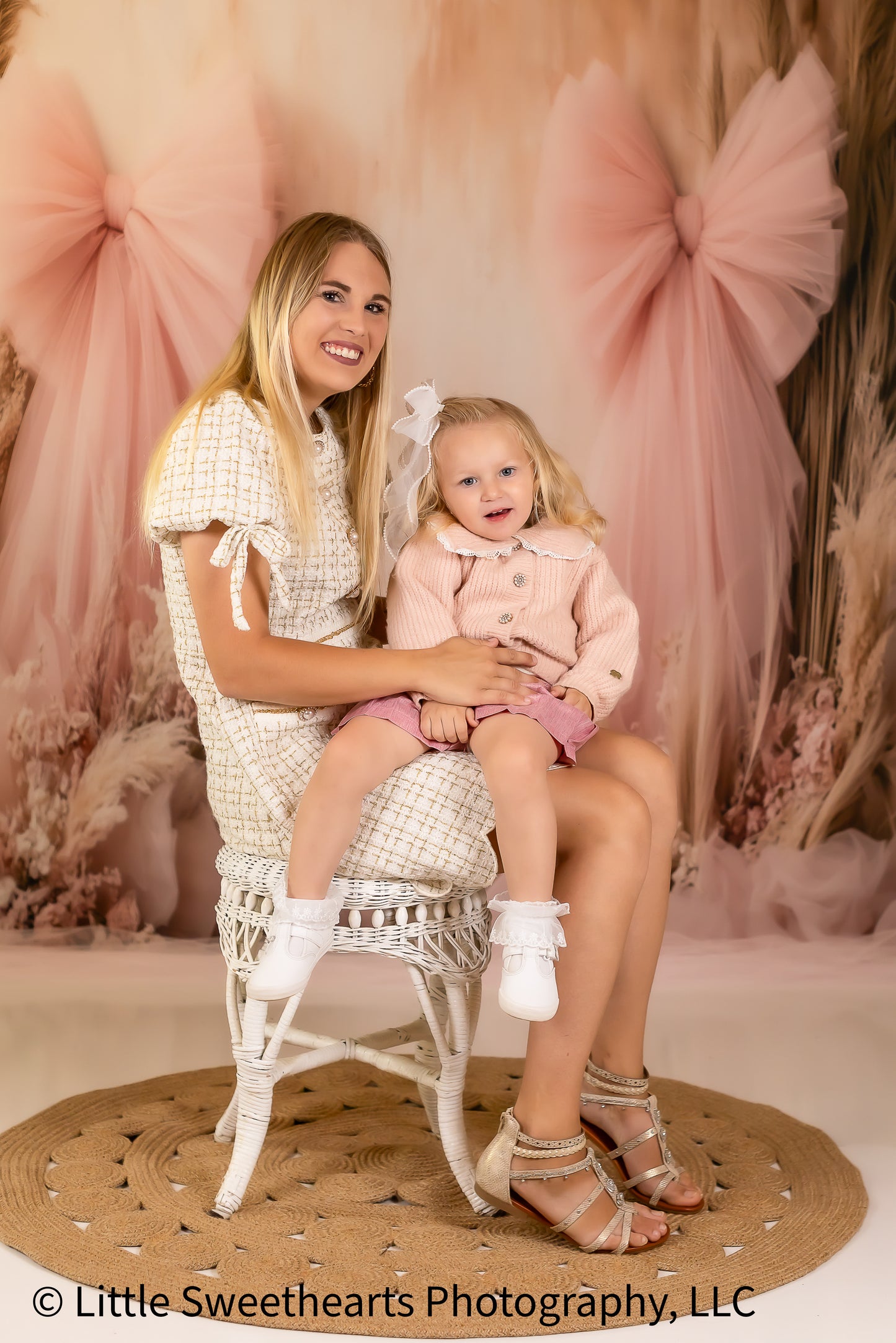 Toile de fond pour photographie de pailles et d'œufs de Pâques d'Avezano conçue par Polly Ro Design