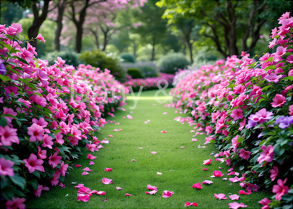 Fleurs en pot et portes Avezano en toile de fond conçues par Danyelle Pinnington
