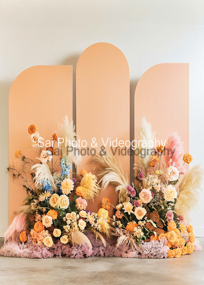 Toile de fond pour photographie d'arche et de fleurs roses d'Avezano conçue par Sai photo & videography