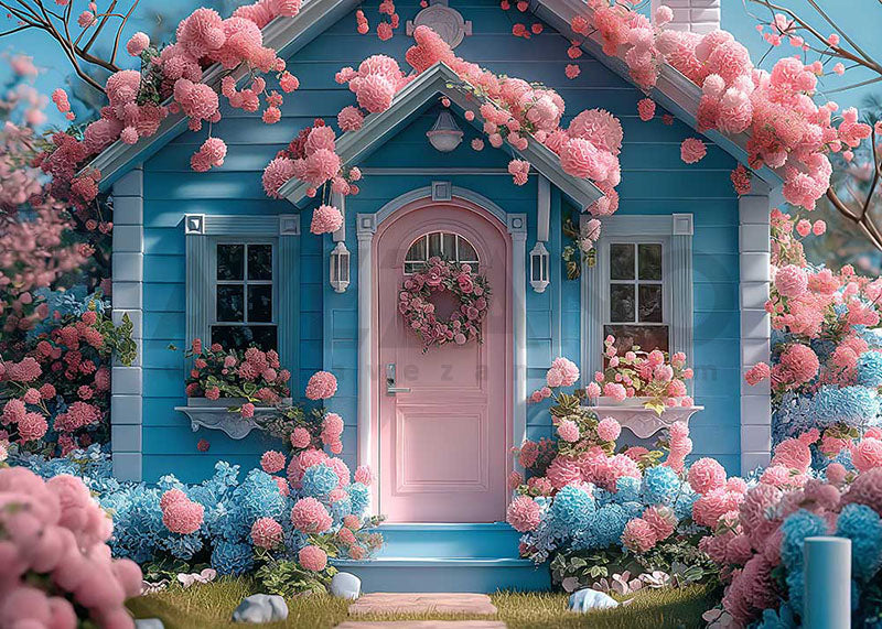 Les fleurs printanières d'Avezano décorent la toile de fond de la photographie de la maison