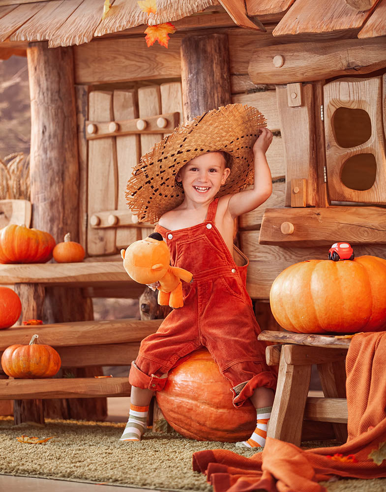 Toile de fond pour photographie d'automne de la cabane d'Avezano