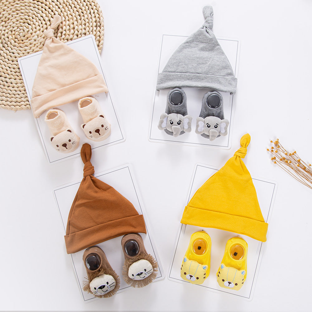 Avezano Newborn Knotted Hat and Animal Socks Set