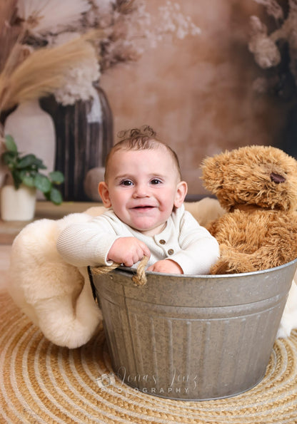 Avezano Arch Wall and Vase Reeds Room Photography Backdrop