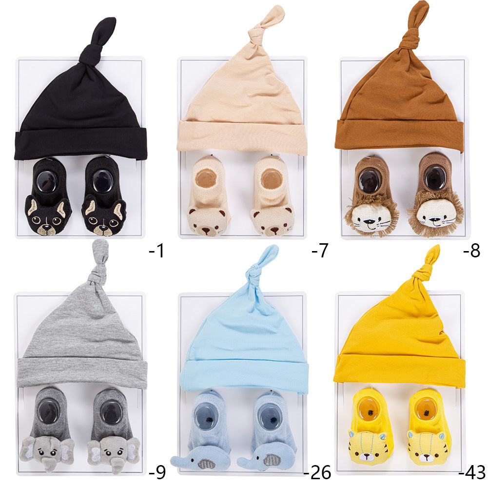 Avezano Newborn Knotted Hat and Animal Socks Set