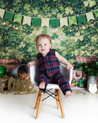 Avezano St. Patrick's Clover Gold Backdrop Designed By Enchanted Design Studio