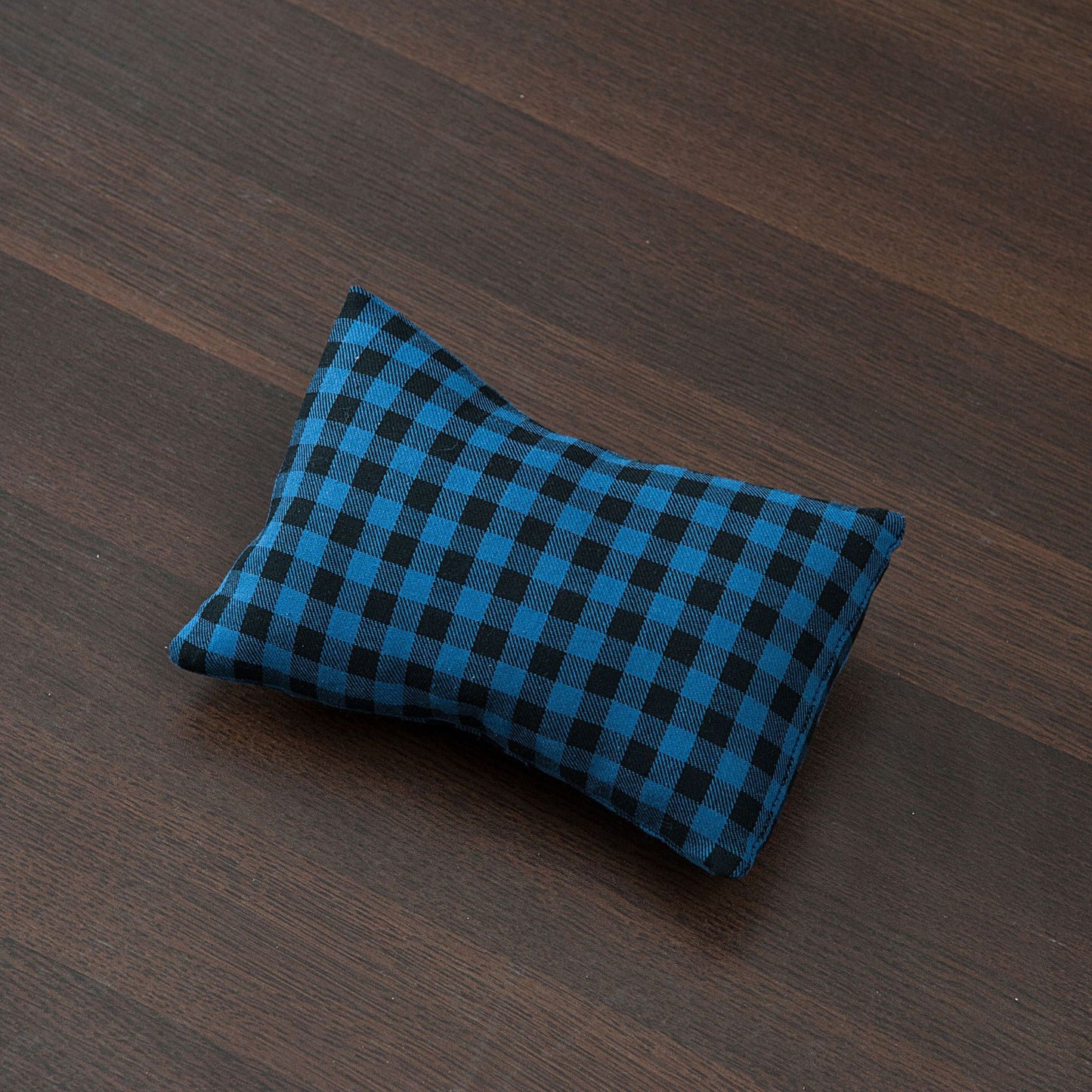 Avezano Plaid Newborn Photography Pillow Prop Set