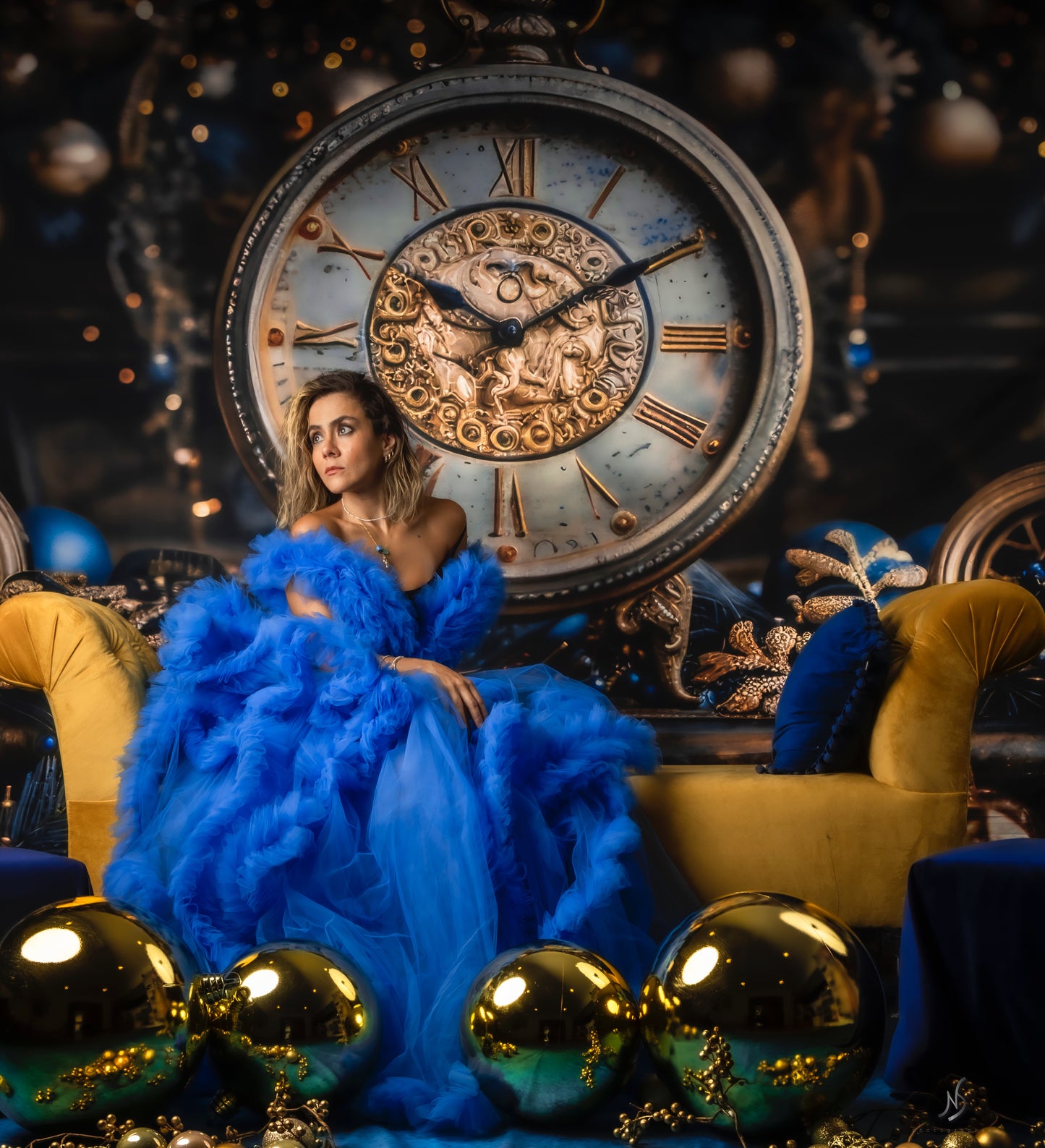 Avezano Christmas Vintage Clock Photography Backdrop