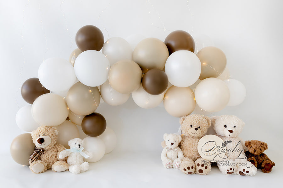 Avezano Birthday Brown Bear Balloon Backdrop for Photography By Miwako Lucy Photography-AVEZANO