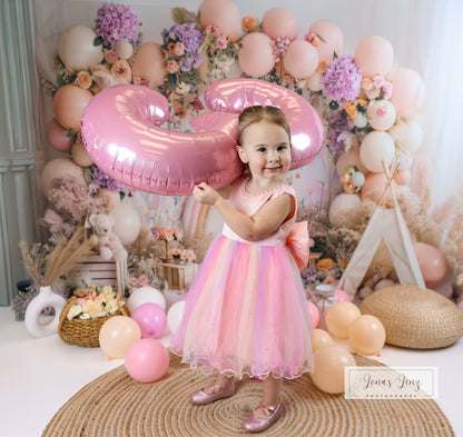 Avezano Purple and Pink Balloon Arch Cakesmash Photography Background