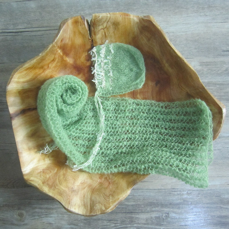 Avezano Newborn Lace Ruffled Swaddle and Hat Photography Props