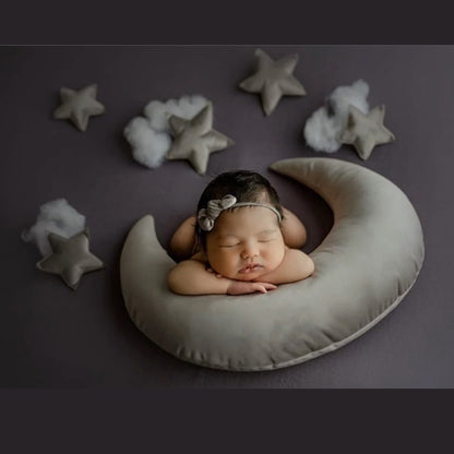 Avezano Newborn Photo-Assisted Styling Crescent Pillow Star Set