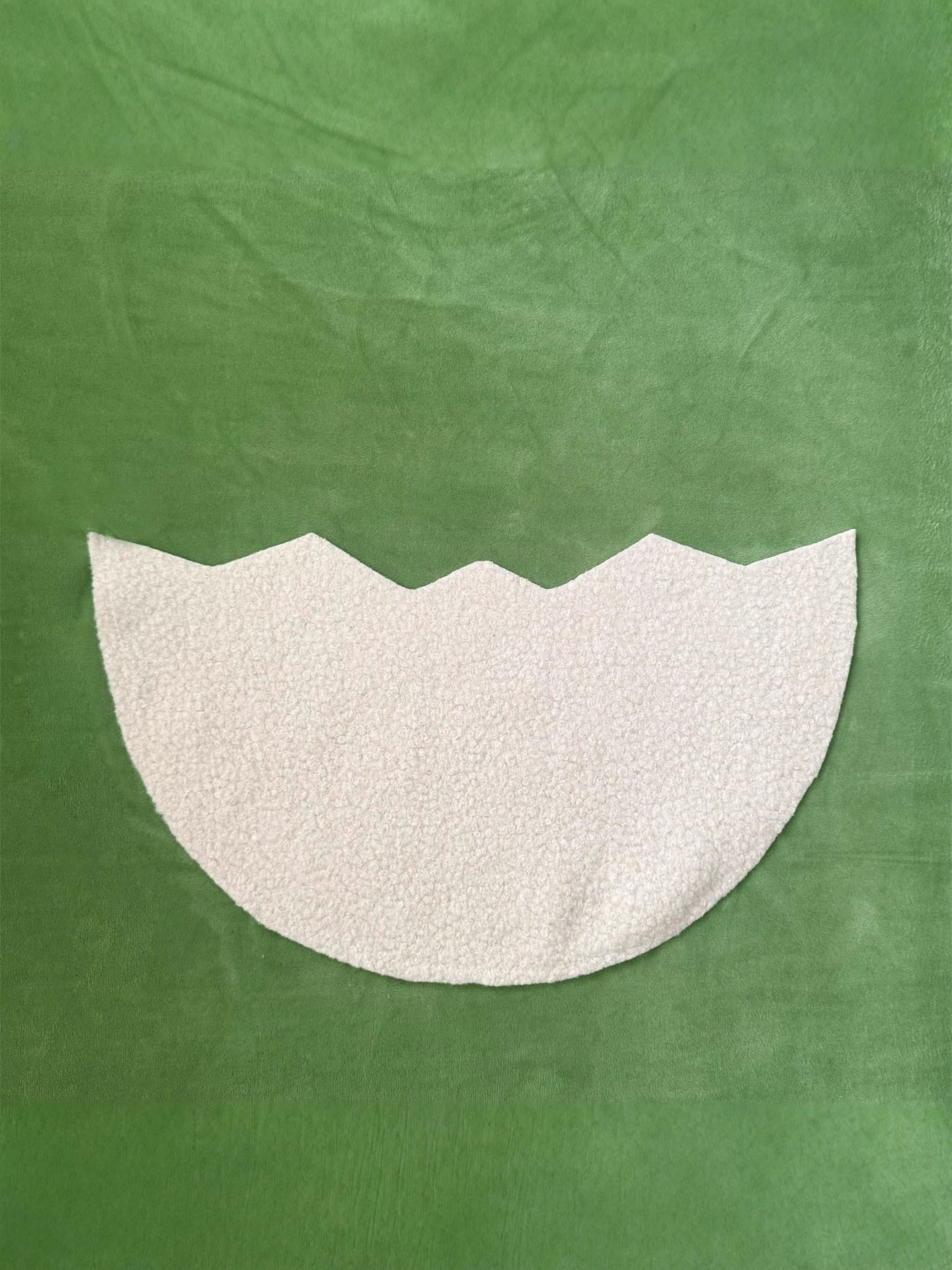 Avezano Baby Eggshell Pocket-Shaped Blanket