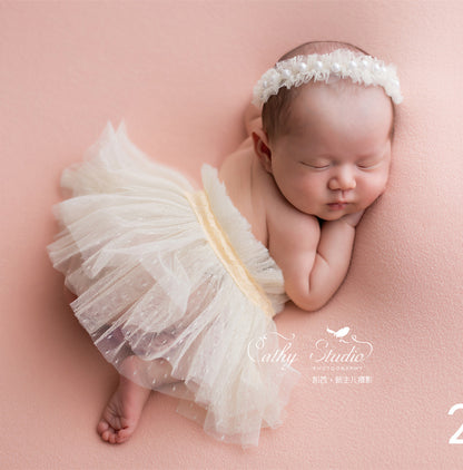 Avezano Princess Lace Tulle Puffy Dress with Pearl Hair Accessories