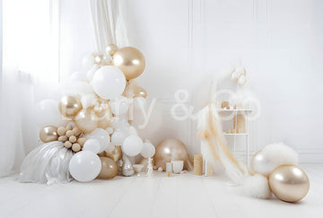 Avezano Gold and White Balloon Party Backdrop Designed By Danyelle Pinnington