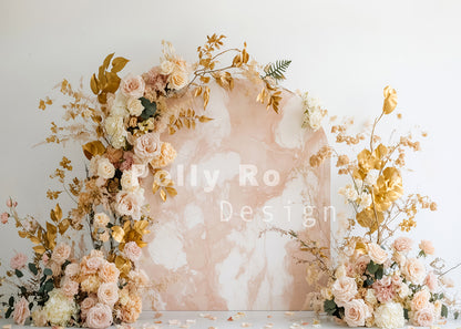 Toile de fond pour photographie de roses et de feuilles dorées de l'arche d'Avezano conçue par Polly Ro Design