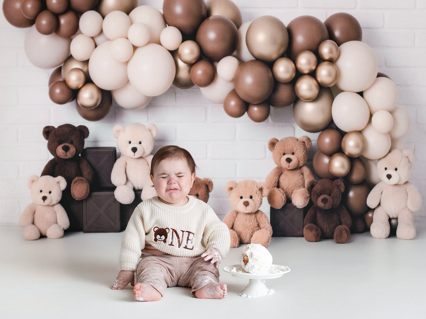 Avezano Teddy Bear Balloon Arch Backdrop Designed By Enchanted Design Studio