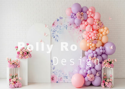 Toile de fond pour photographie de baiser de roses et de ballons de la Saint-Valentin d'Avezano conçue par Polly Ro Design