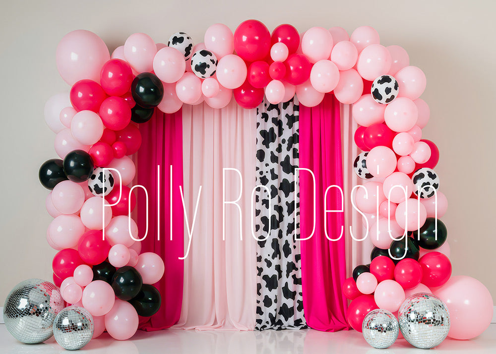 Toile de fond pour photographie de baiser de roses et de ballons de la Saint-Valentin d'Avezano conçue par Polly Ro Design