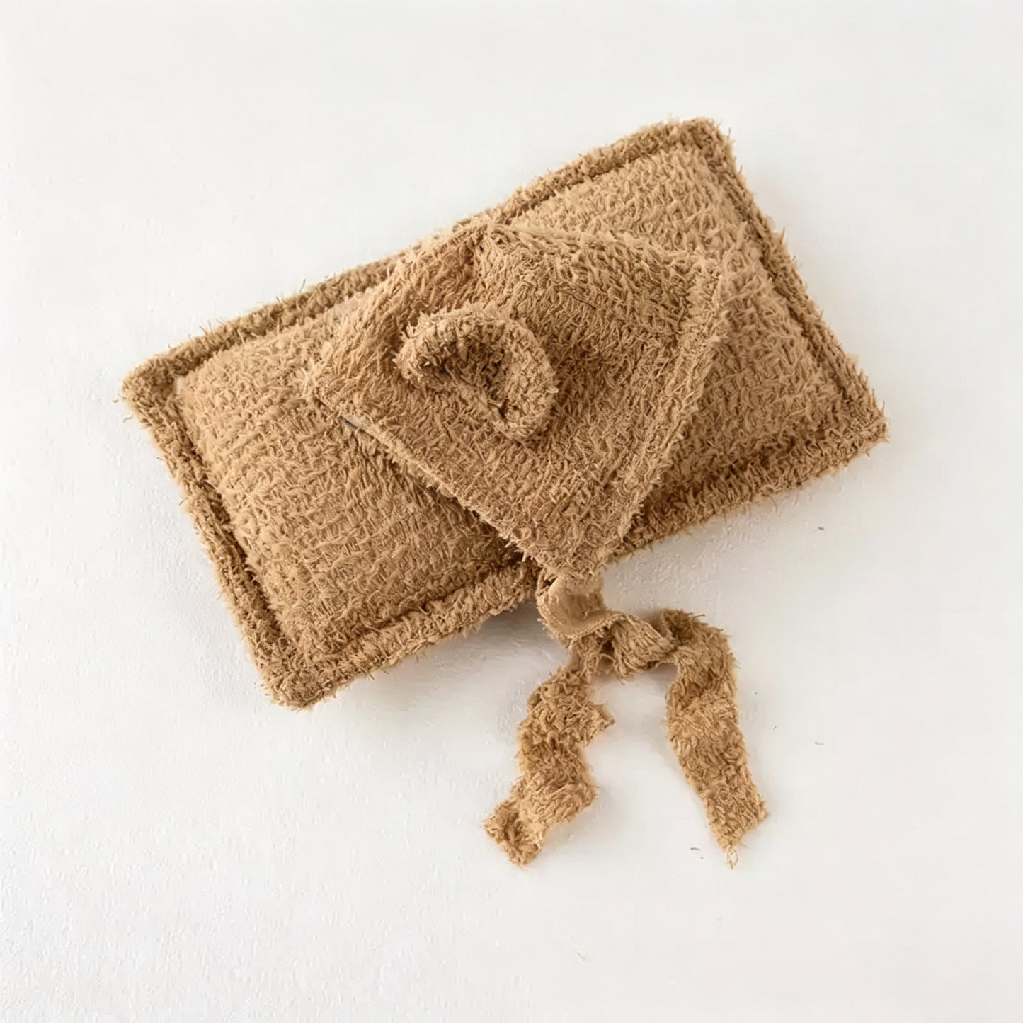 Avezano Newborn Pillow And Hat Photography Prop Set