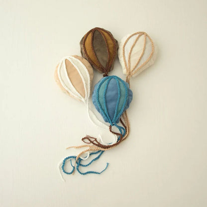 Avezano Neutral Newborn Outfit & Hot Air Balloon Photo Prop Set