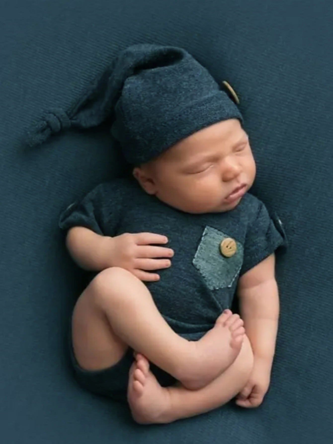 Avezano Newborn Photography Props Hat and Outfit Set