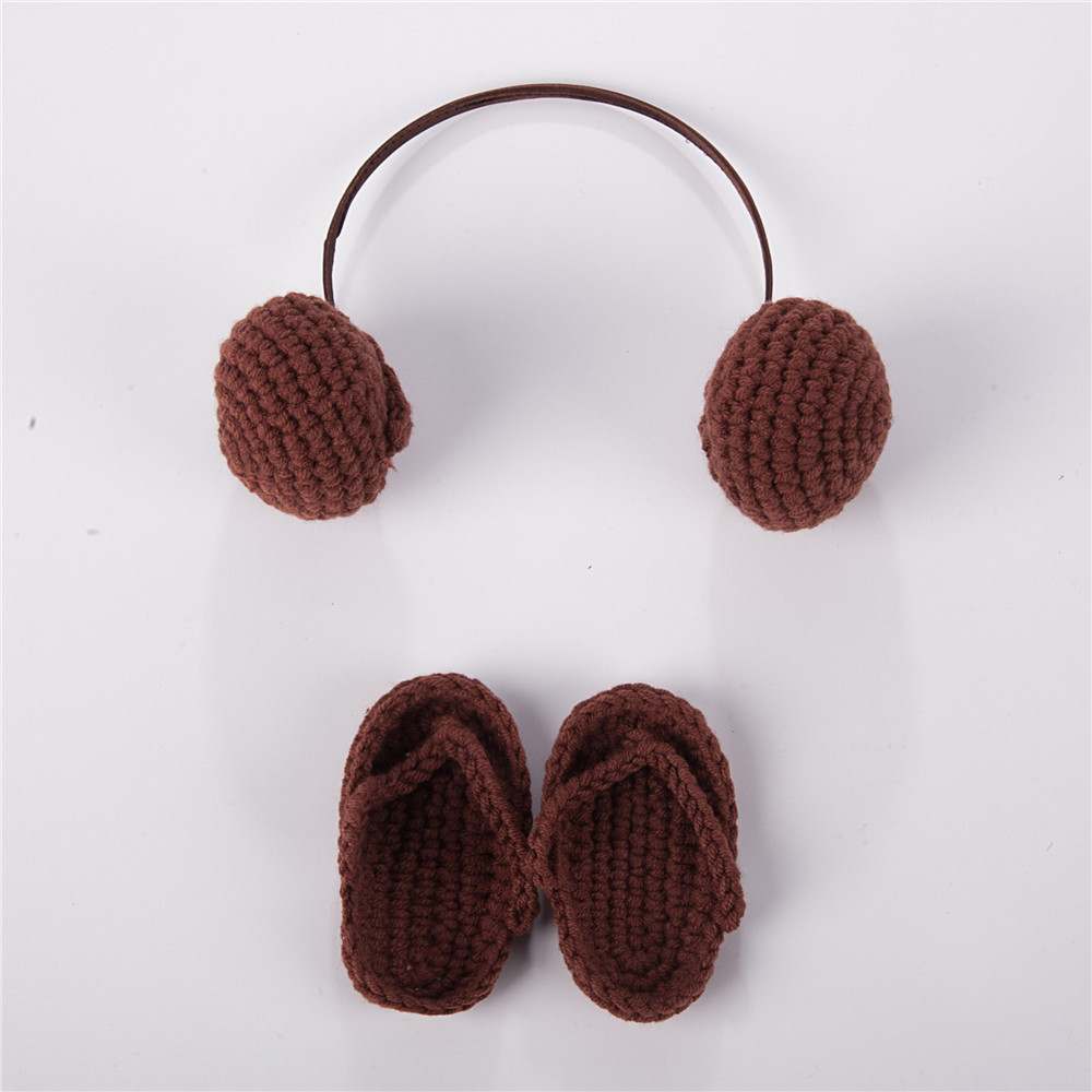 Avezano Newborn Knitted Mini Headphone and Slipper Photo Prop Set
