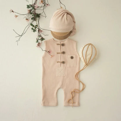 Avezano Neutral Newborn Outfit & Hot Air Balloon Photo Prop Set