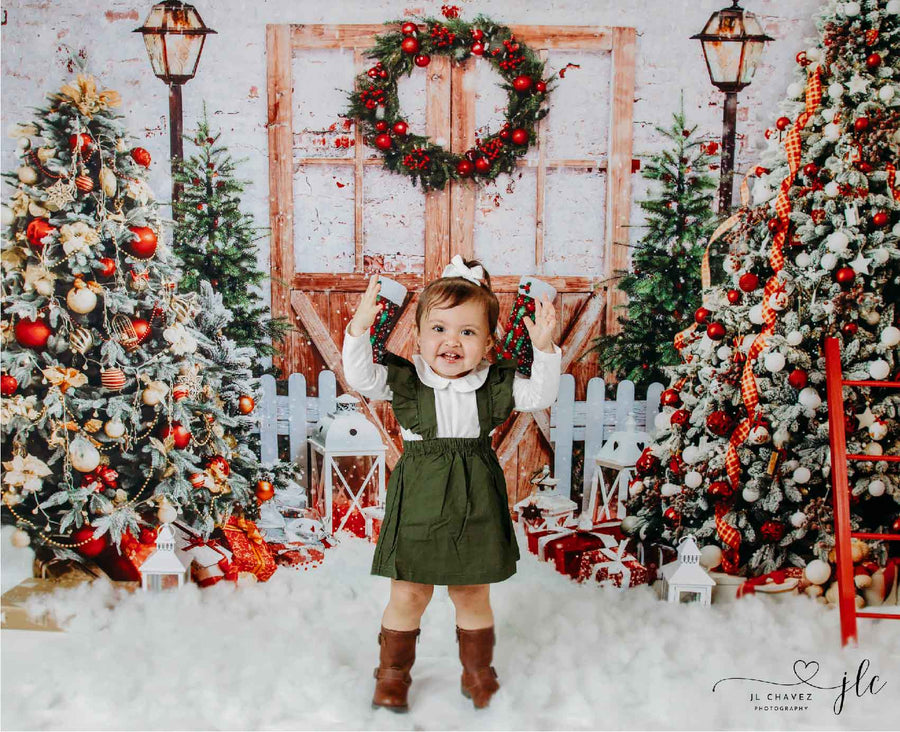 Avezano Christmas Trees and Wooden Door Backdrop for Photography
